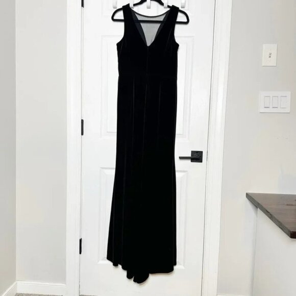 NIGHTWAY Size 8 Long Black Velvet Mesh Panel Deep V-Neck Dress With Side Slit - Picture 4 of 5